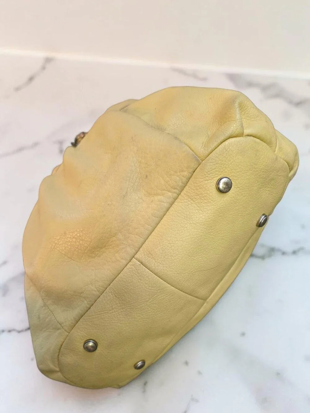 B Makowsky Butter Yellow Leather Hobo Shoulder Bag Chain Handle Y2K Large